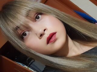 cam girl webcam MercellaMorelli