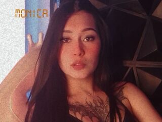 camwhore nude MiaBalker
