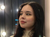 strip tease show MikiPellon