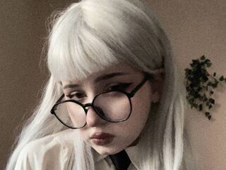 hot cam girl masturbating with vibrator MonikaWilsson