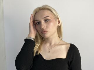 naked girl with cam masturbating PaulinePedrotti