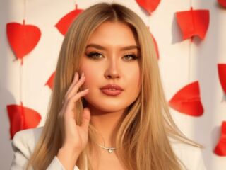 cam girl masturbating with vibrator RaisaMihaila