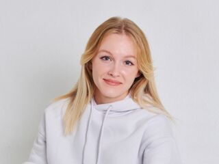 camwhore spreading pussy RhonaBrechtel