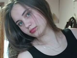 camgirl chat room RitaPrasomsack