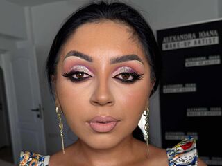 fingering cam slut RominaGaby