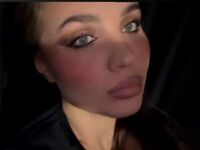 camwhore masturbating with vibrator SeemaRedhouse