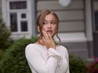 livesex cam girl SkylarVox