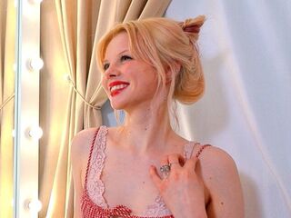 girl showing pussy StacyValeon