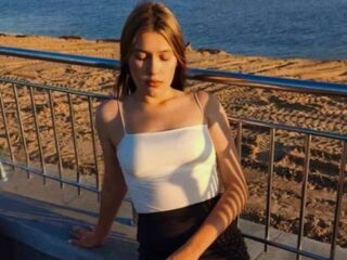 sexy camgirl picture SuziBarringer