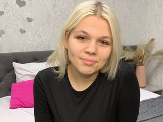 hot cam girl masturbating with dildo SweetLilly