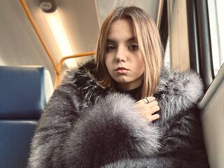 beautiful girl cam TasiaPetronzio