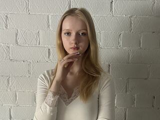 chat room live show TiaraHaberkamp