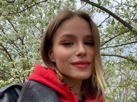 naked camgirl fingering pussy VeronaBrucker